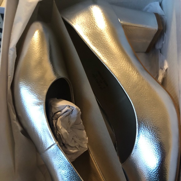 NIB! Long Tall Sally Heidi Block Silver Heels - Picture 6 of 6